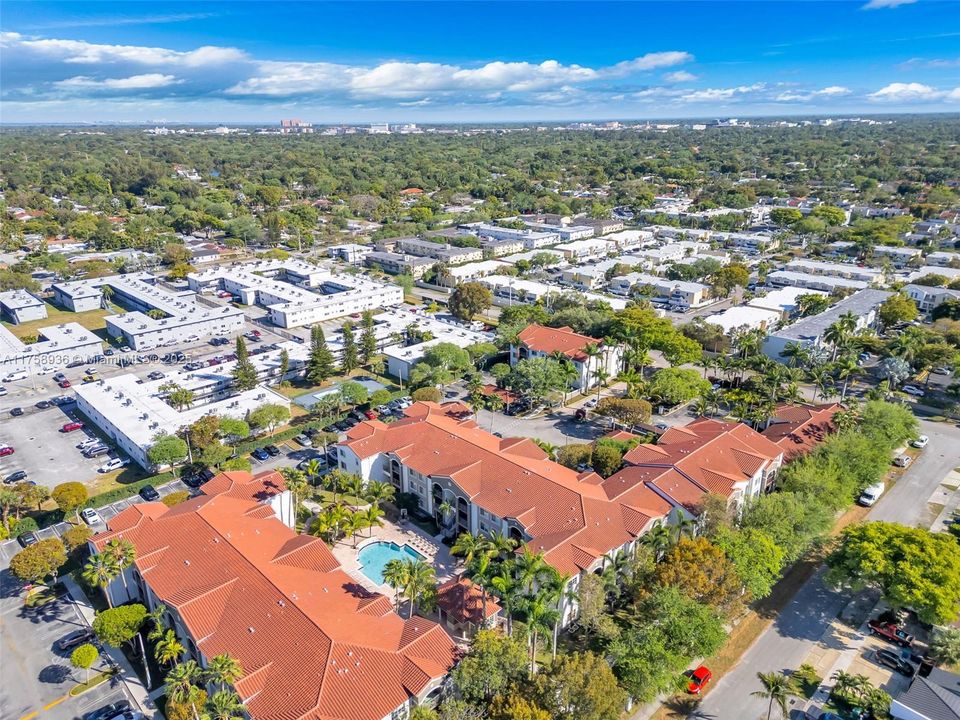 Recently Sold: $400,000 (3 beds, 2 baths, 1185 Square Feet)