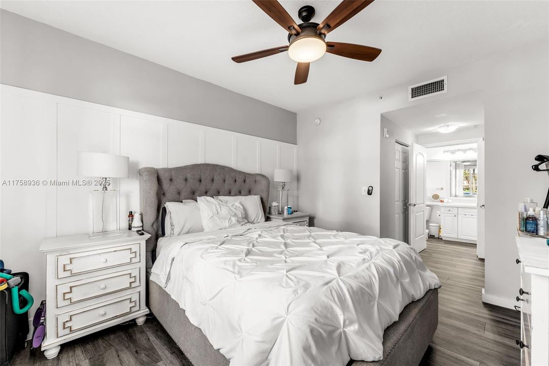 Recently Sold: $400,000 (3 beds, 2 baths, 1185 Square Feet)