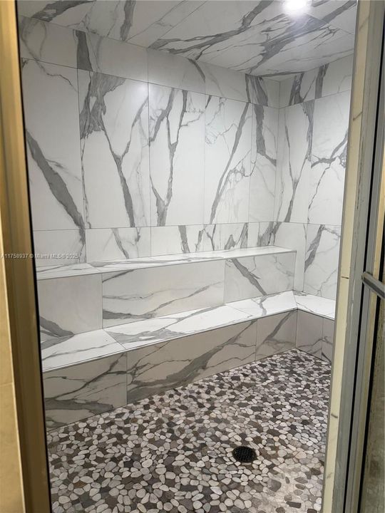 Recently Sold: $649,000 (3 beds, 3 baths, 1650 Square Feet)