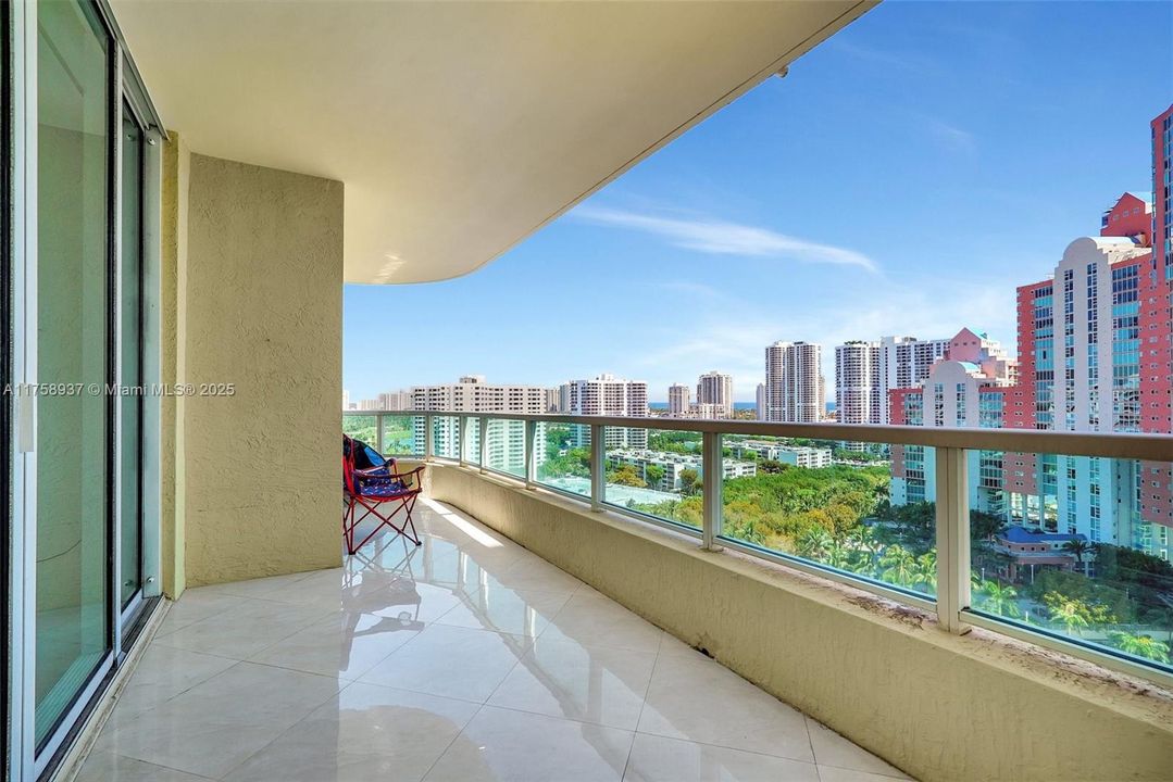 Recently Sold: $649,000 (3 beds, 3 baths, 1650 Square Feet)