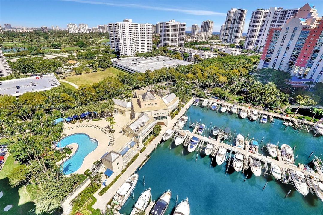 Recently Sold: $649,000 (3 beds, 3 baths, 1650 Square Feet)