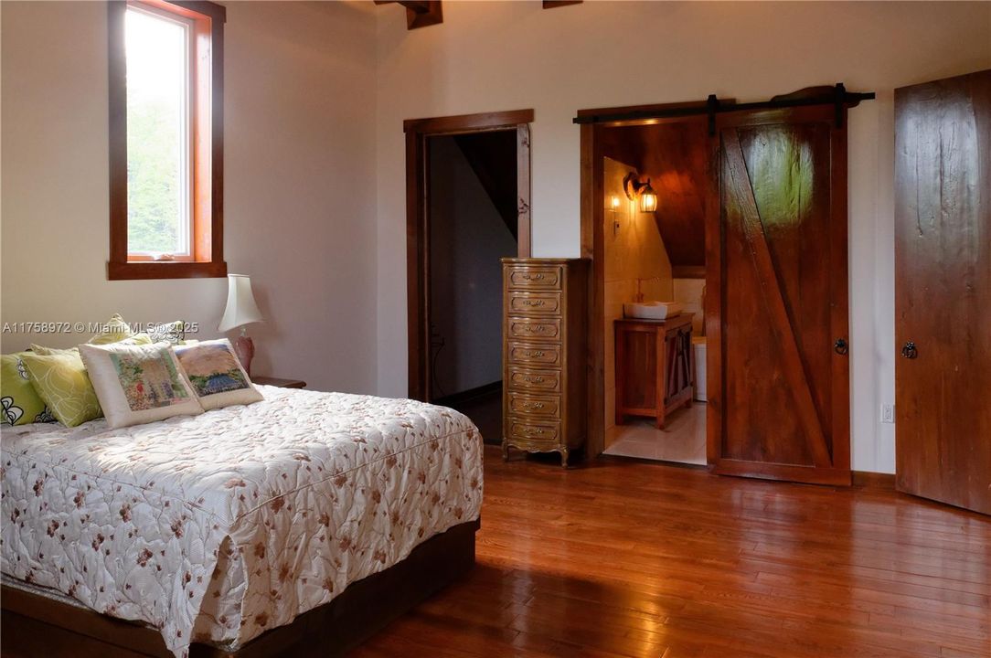 For Sale: $3,500,000 (5 beds, 4 baths, 0 Square Feet)