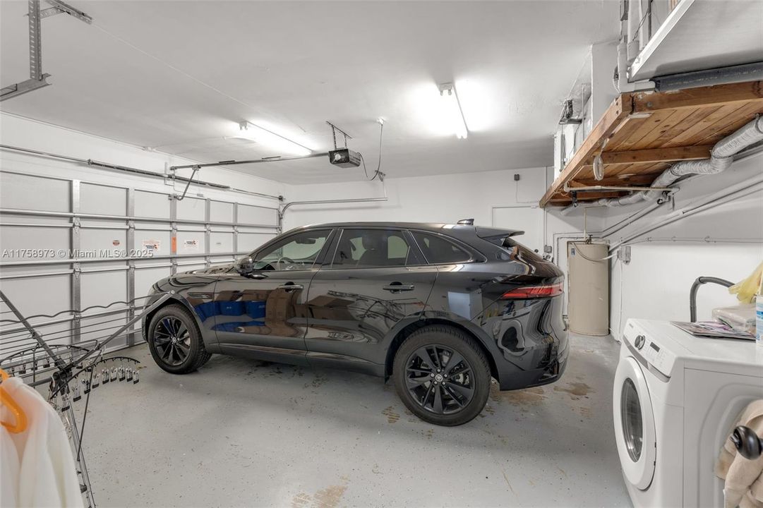 Недавно продано: $2,500,000 (4 спален, 4 ванн, 2050 Квадратных фут)