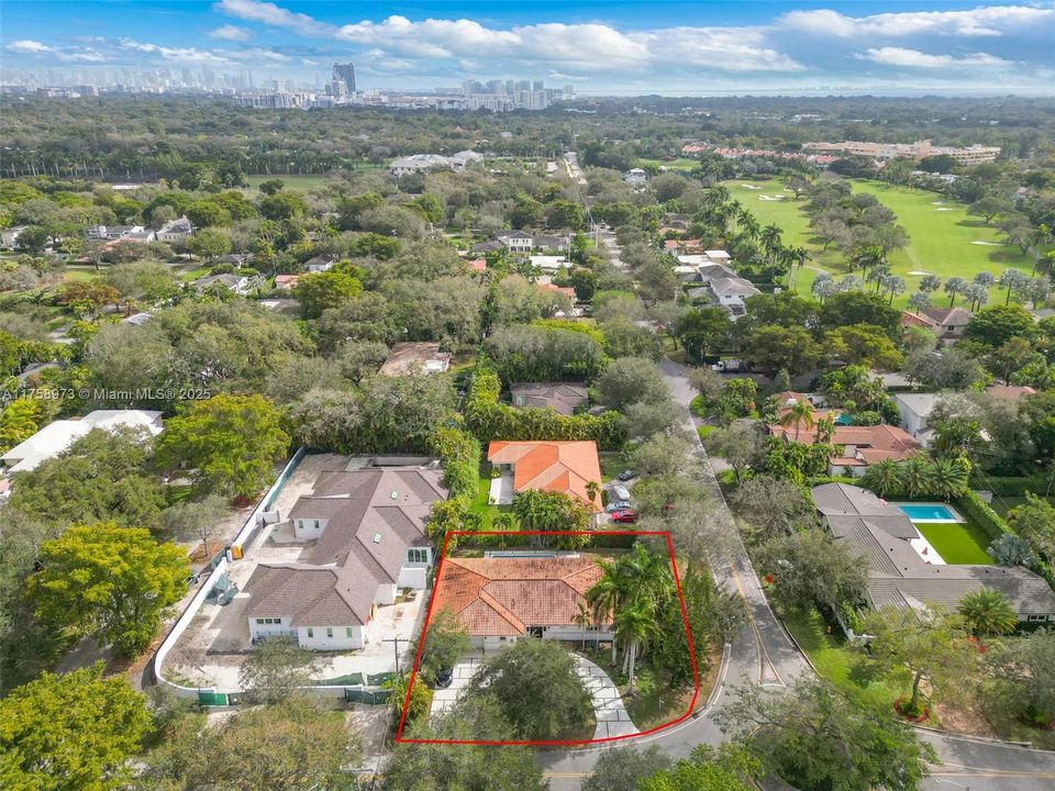 Недавно продано: $2,500,000 (4 спален, 4 ванн, 2050 Квадратных фут)