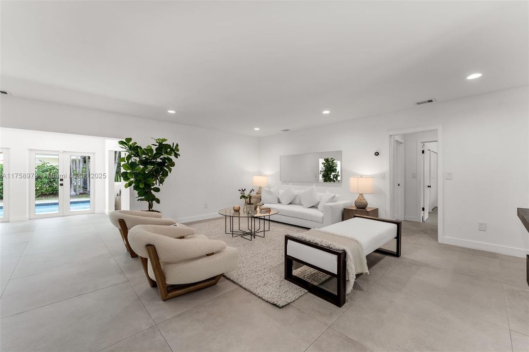 Недавно продано: $2,500,000 (4 спален, 4 ванн, 2050 Квадратных фут)