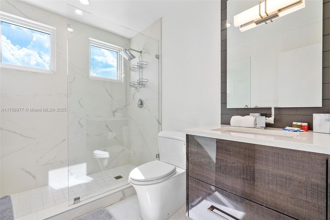 For Rent: $26,000 (4 beds, 3 baths, 2991 Square Feet)