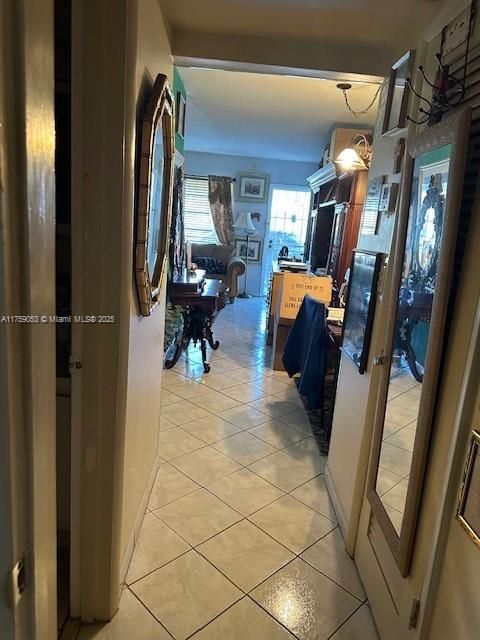 На продажу: $95,000 (1 спален, 1 ванн, 576 Квадратных фут)