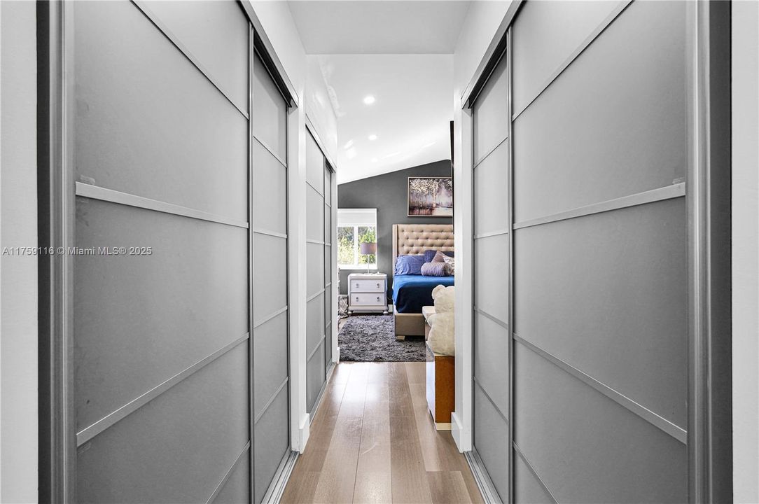 Recently Rented: $6,000 (4 beds, 2 baths, 2258 Square Feet)