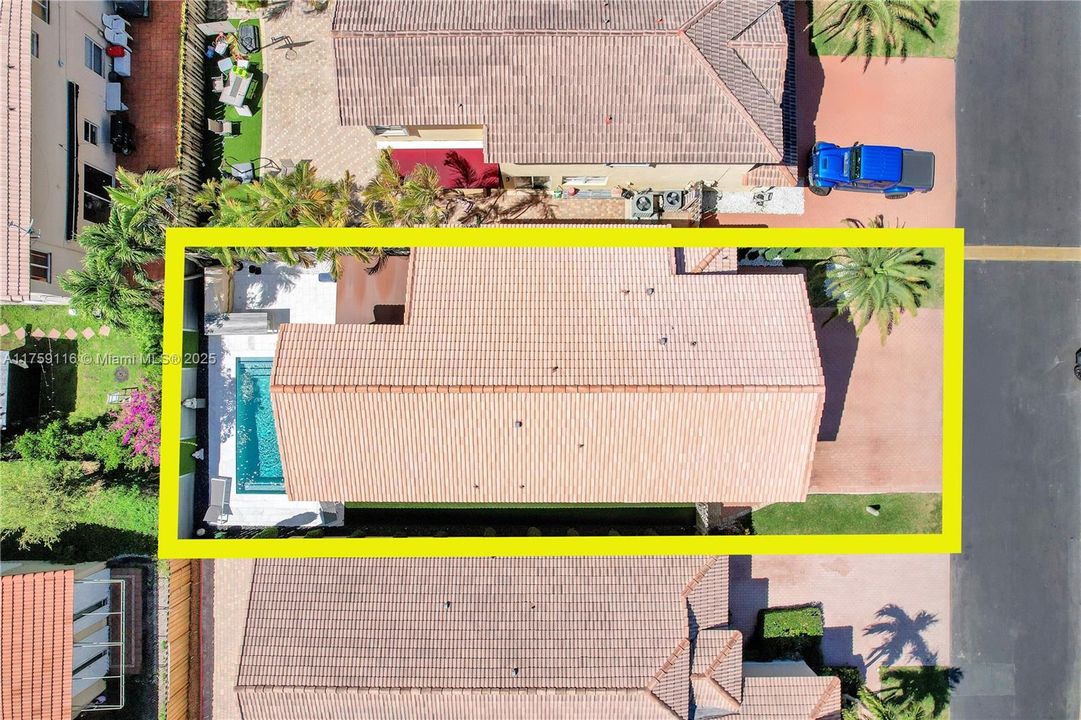 Recently Rented: $6,000 (4 beds, 2 baths, 2258 Square Feet)