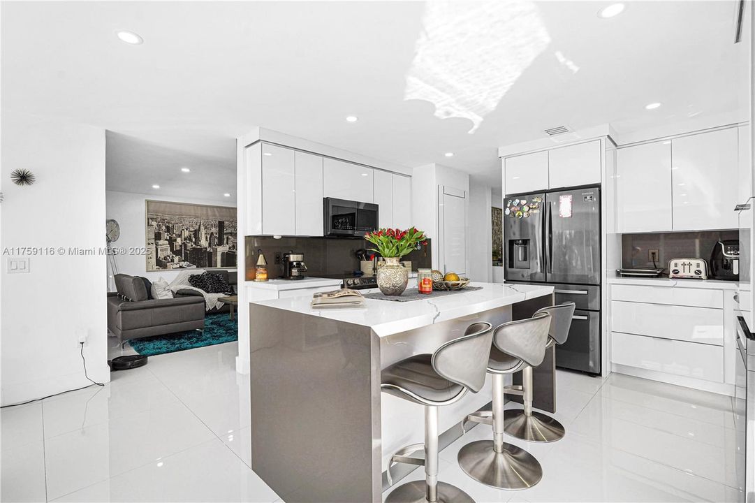 Recently Rented: $6,000 (4 beds, 2 baths, 2258 Square Feet)