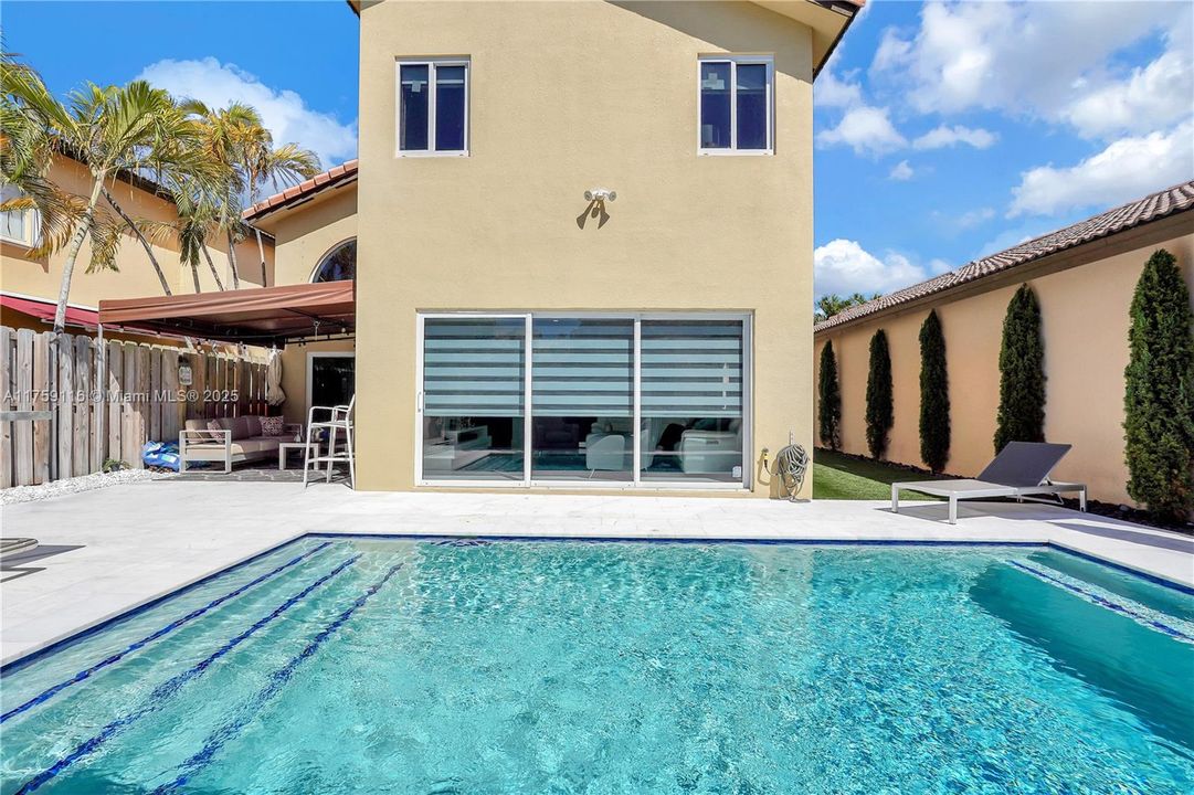 Recently Rented: $6,000 (4 beds, 2 baths, 2258 Square Feet)