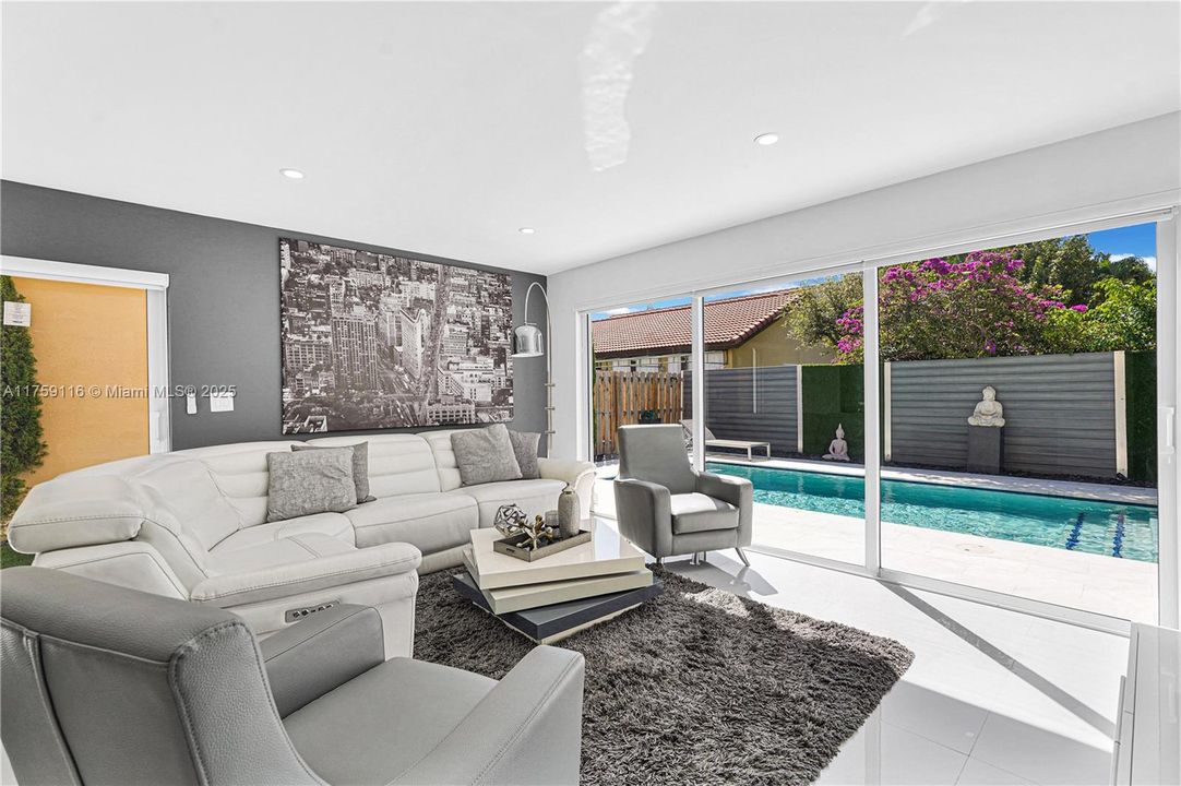 Recently Rented: $6,000 (4 beds, 2 baths, 2258 Square Feet)