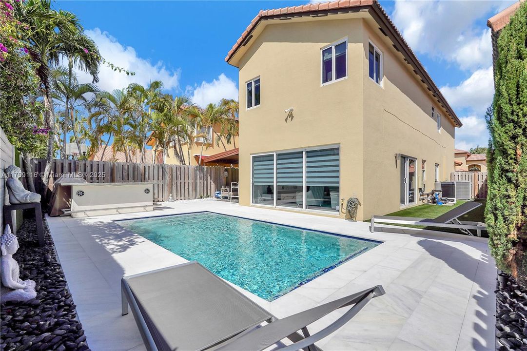 Recently Rented: $6,000 (4 beds, 2 baths, 2258 Square Feet)