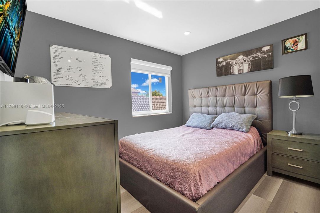 Recently Rented: $6,000 (4 beds, 2 baths, 2258 Square Feet)