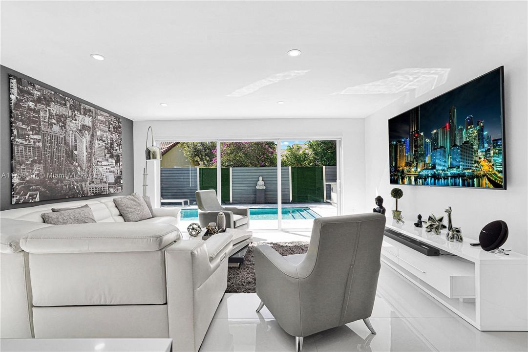 Recently Rented: $6,000 (4 beds, 2 baths, 2258 Square Feet)