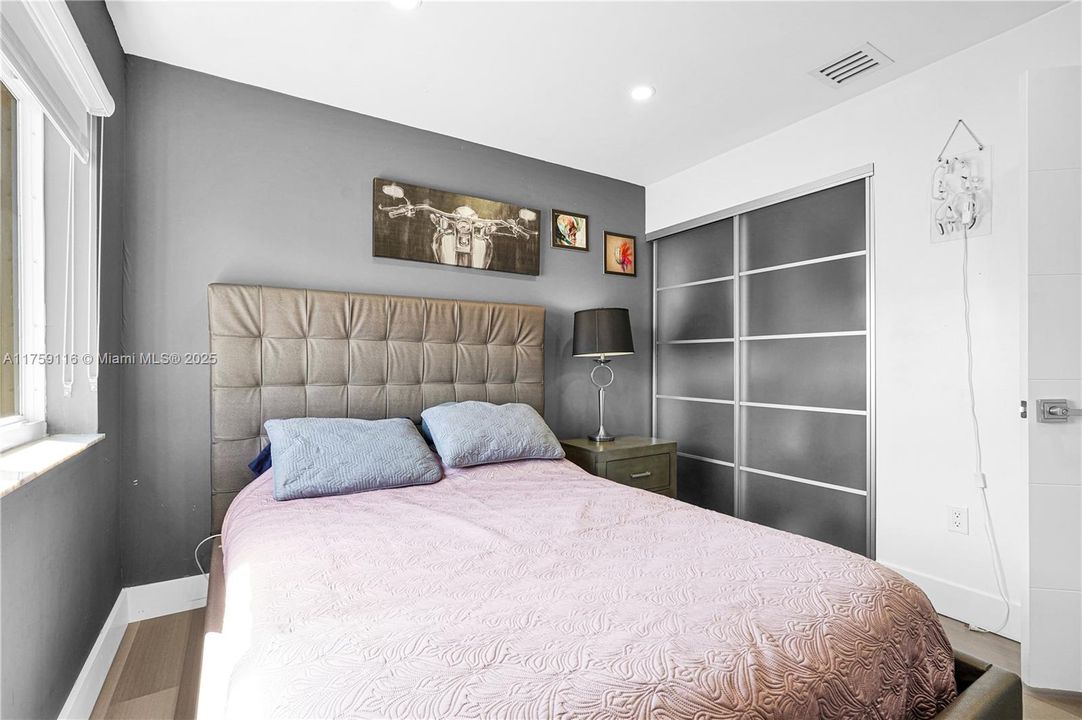 Recently Rented: $6,000 (4 beds, 2 baths, 2258 Square Feet)