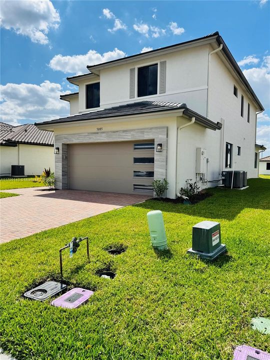 В аренду: $3,100 (4 спален, 2 ванн, 0 Квадратных фут)