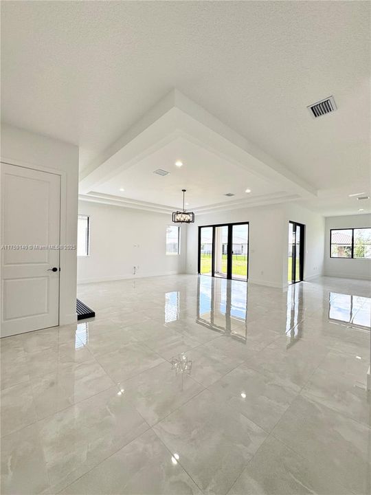 В аренду: $3,100 (4 спален, 2 ванн, 0 Квадратных фут)