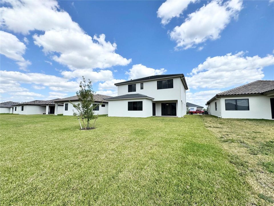 В аренду: $3,100 (4 спален, 2 ванн, 0 Квадратных фут)