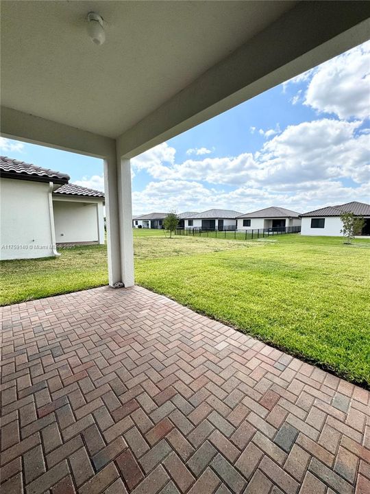 В аренду: $3,100 (4 спален, 2 ванн, 0 Квадратных фут)