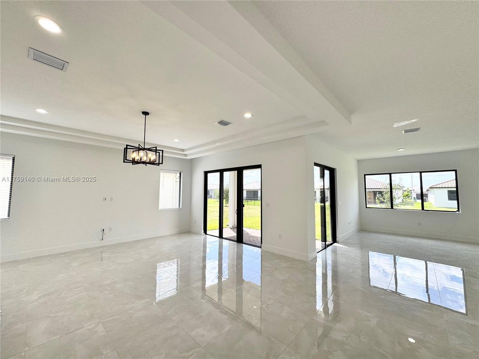 В аренду: $3,100 (4 спален, 2 ванн, 0 Квадратных фут)