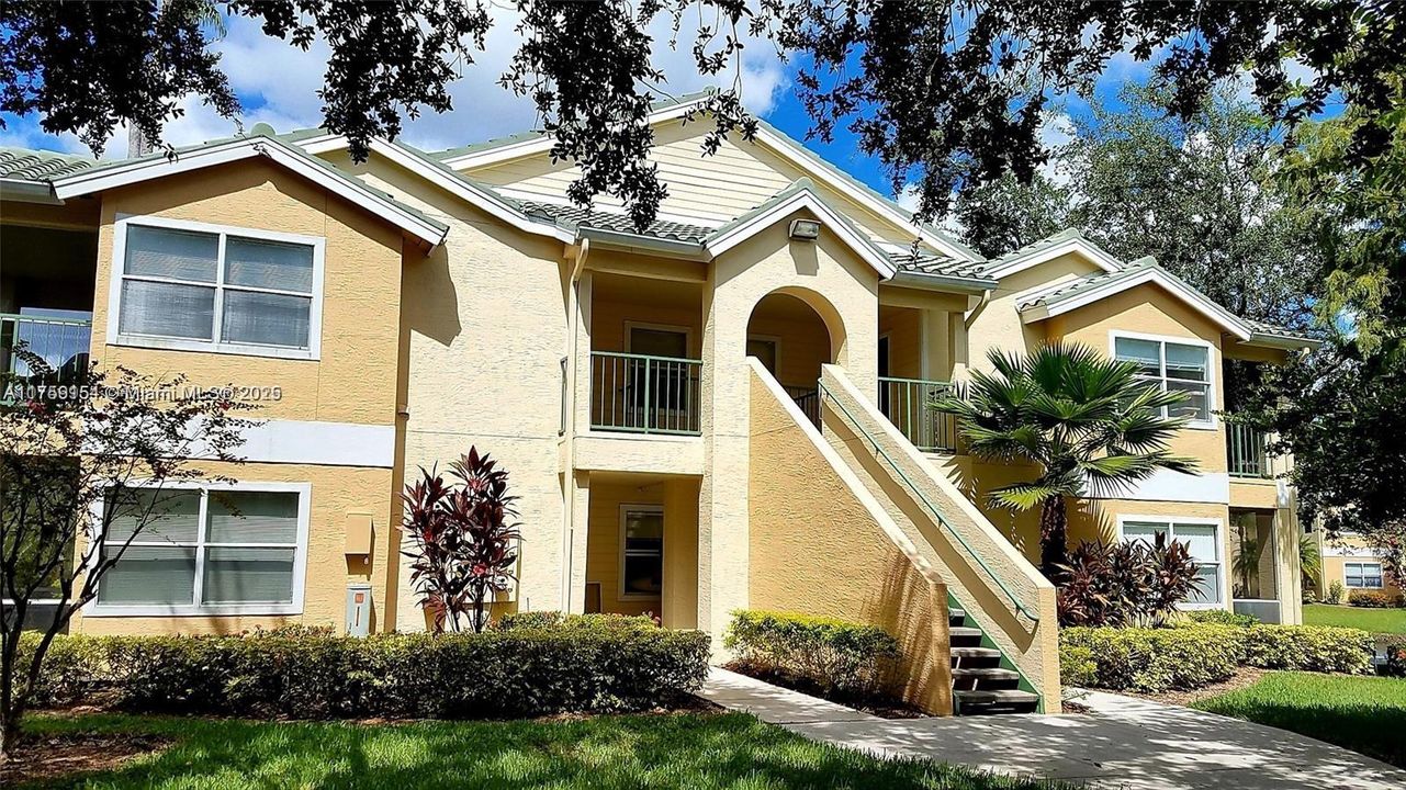 Recientemente alquilado: $1,400 (2 camas, 2 baños, 0 Pies cuadrados)