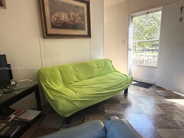 Vendido Recientemente: $235,000 (3 camas, 2 baños, 0 Pies cuadrados)