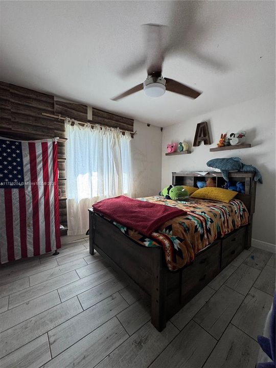 На продажу: $270,000 (4 спален, 2 ванн, 0 Квадратных фут)