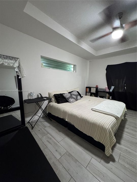 На продажу: $270,000 (4 спален, 2 ванн, 0 Квадратных фут)