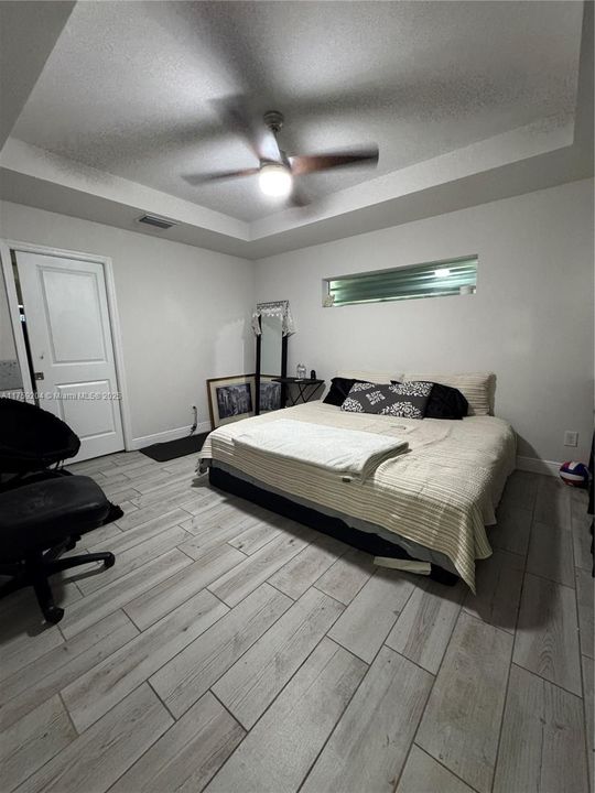 На продажу: $270,000 (4 спален, 2 ванн, 0 Квадратных фут)