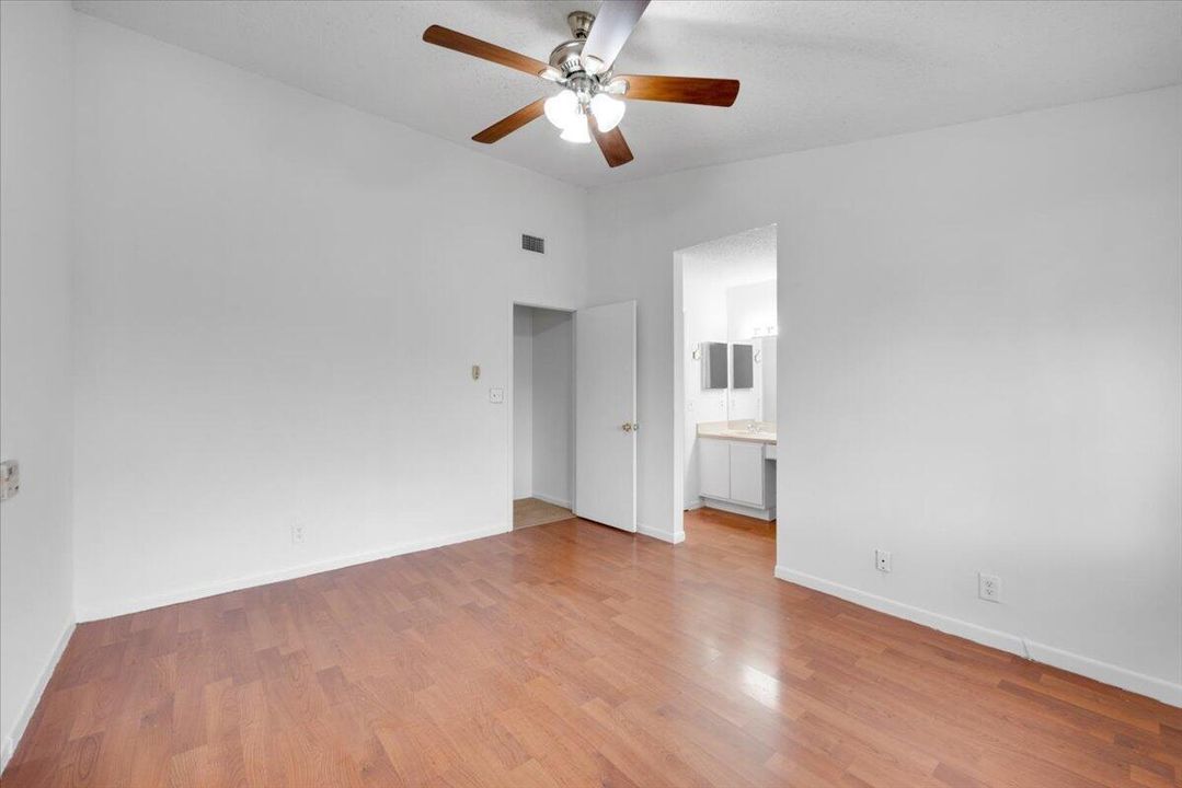 24-24- 4718 NW 82nd Ave 1706