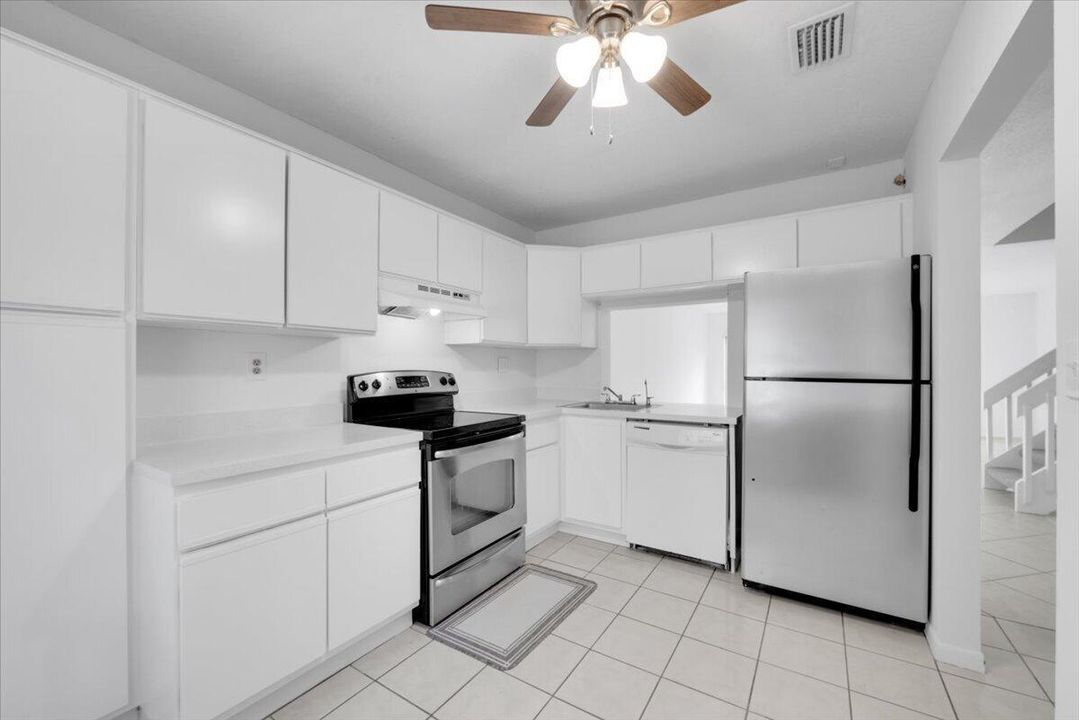 08-08- 4718 NW 82nd Ave 1706