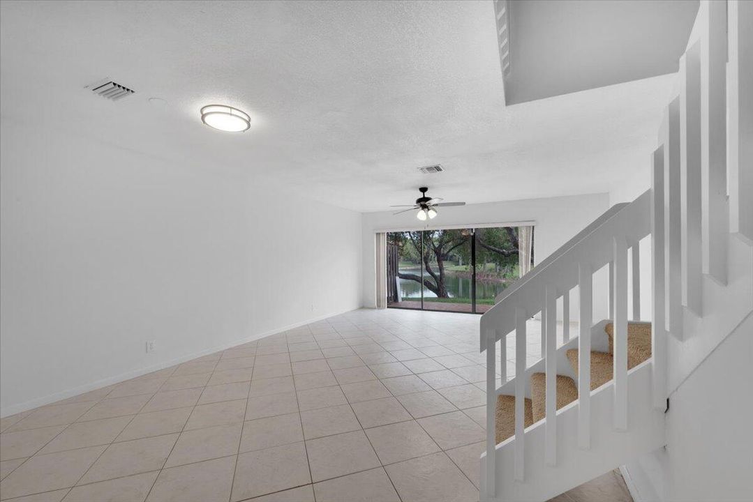 14-14- 4718 NW 82nd Ave 1706