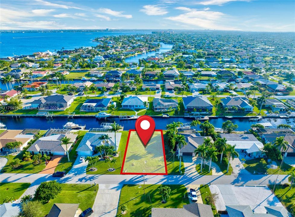 For Sale: $435,001 (0.23 acres)