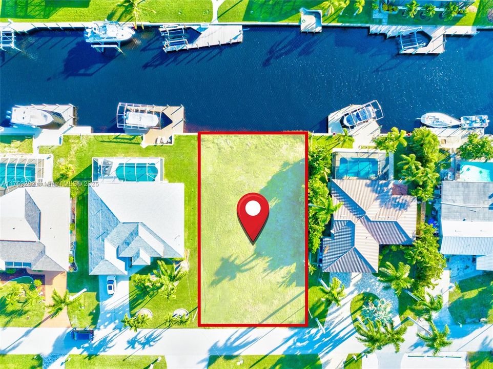 For Sale: $435,001 (0.23 acres)