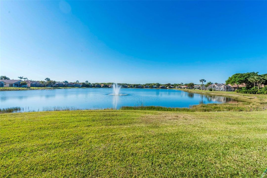 最近租的: $2,500 (2 贝兹, 2 浴室, 1417 平方英尺)