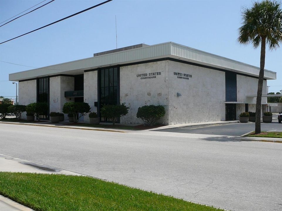 300 S. 6th St. front of building photo