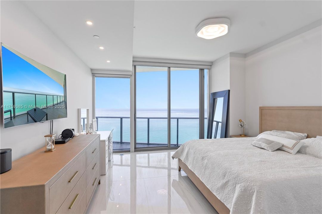 Recently Rented: $14,000 (2 beds, 2 baths, 1447 Square Feet)