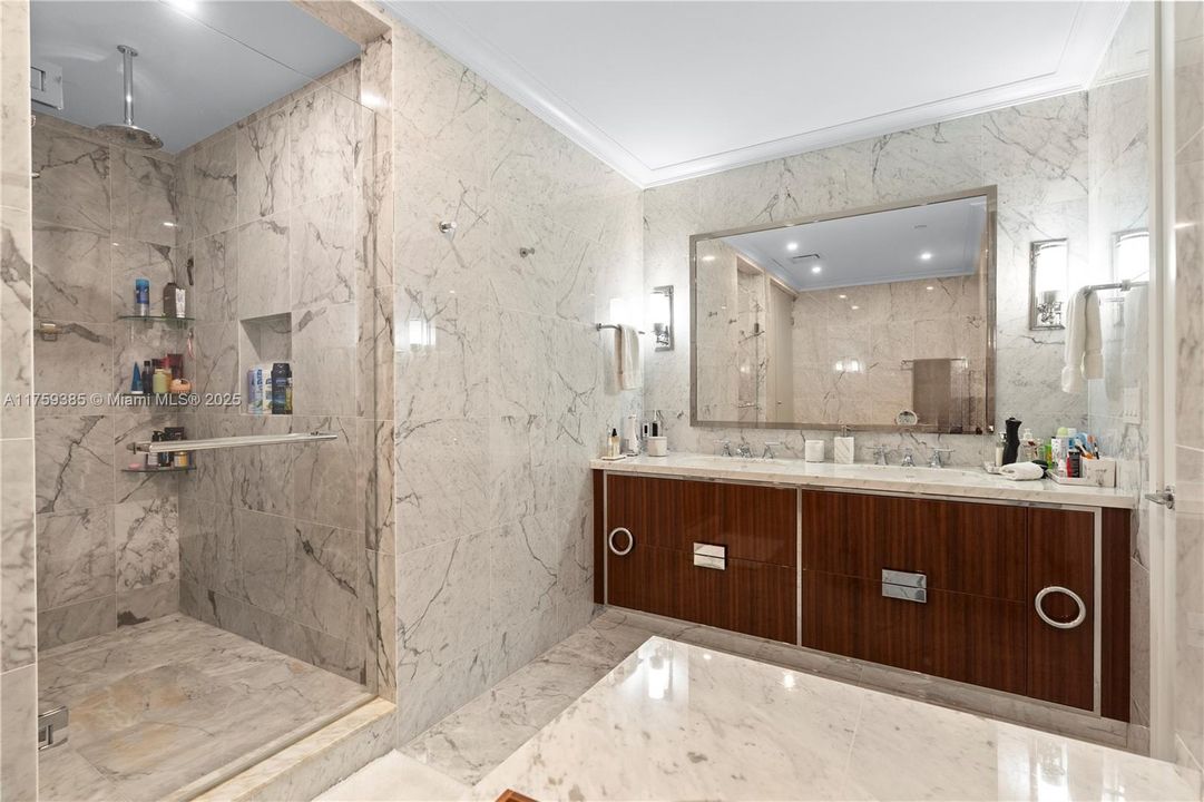 Recently Rented: $14,000 (2 beds, 2 baths, 1447 Square Feet)