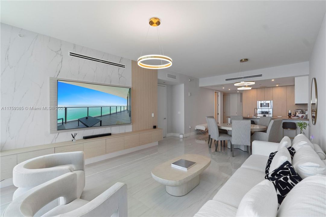 Recently Rented: $14,000 (2 beds, 2 baths, 1447 Square Feet)