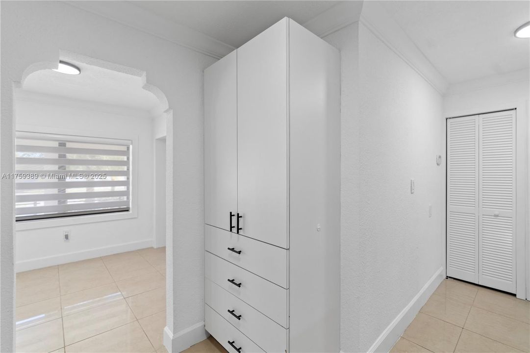 Recently Sold: $829,900 (4 beds, 2 baths, 1788 Square Feet)