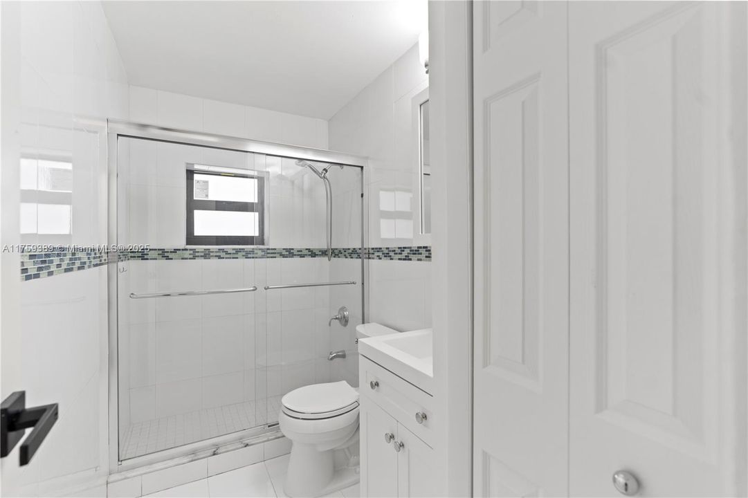 Recently Sold: $829,900 (4 beds, 2 baths, 1788 Square Feet)