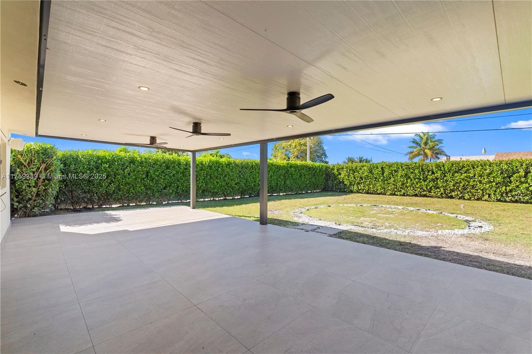 Recently Sold: $829,900 (4 beds, 2 baths, 1788 Square Feet)