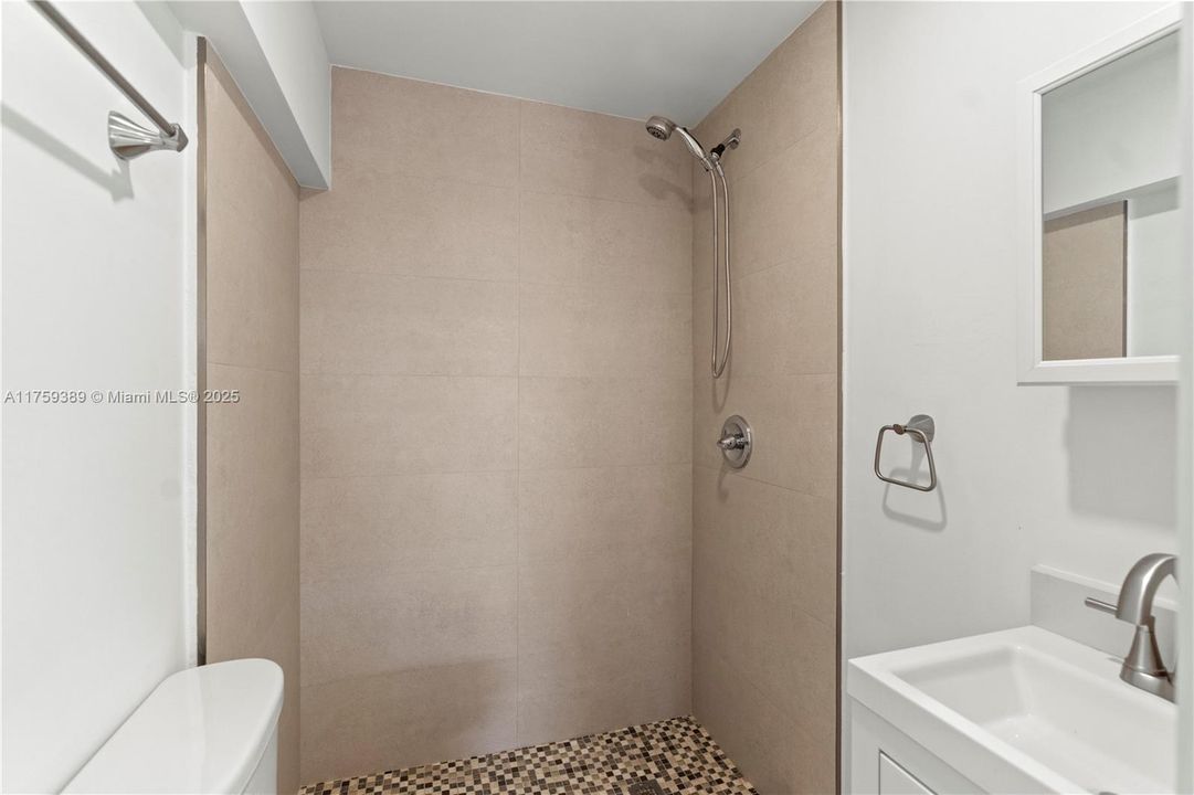 Recently Sold: $829,900 (4 beds, 2 baths, 1788 Square Feet)