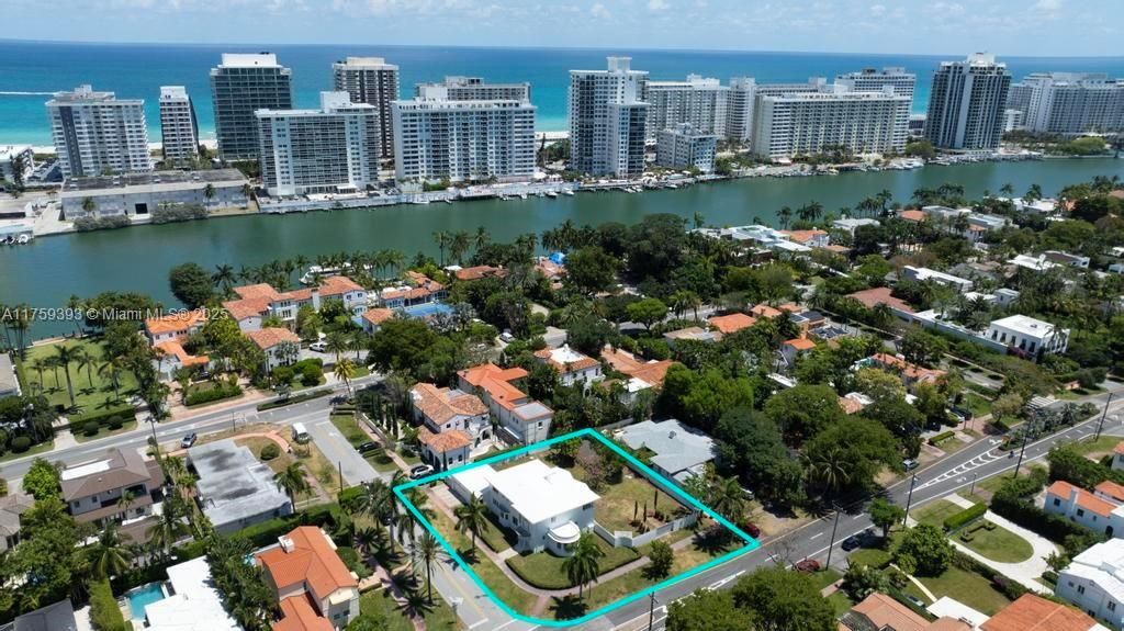For Sale: $4,999,999 (4 beds, 3 baths, 3744 Square Feet)