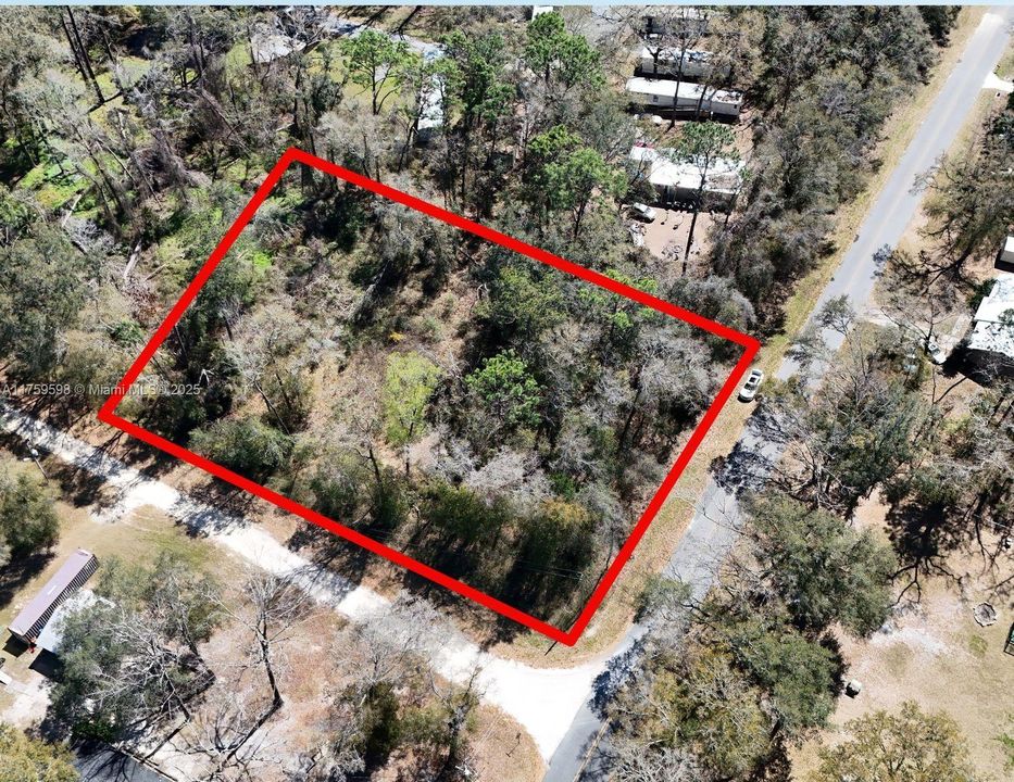 Vendido Recientemente: $31,000 (1.35 acres)