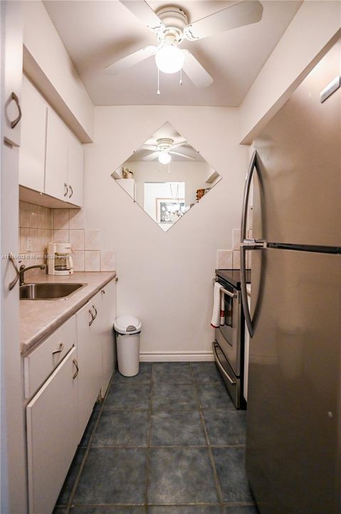 Vendido Recientemente: $139,900 (1 camas, 1 baños, 600 Pies cuadrados)