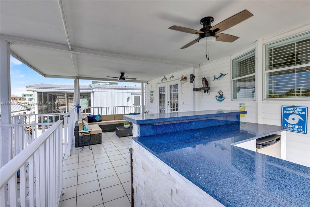 Recently Sold: $875,000 (3 beds, 2 baths, 1161 Square Feet)