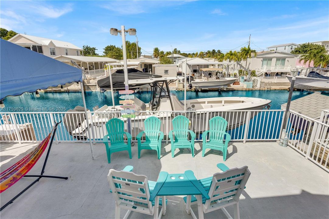 Recently Sold: $875,000 (3 beds, 2 baths, 1161 Square Feet)