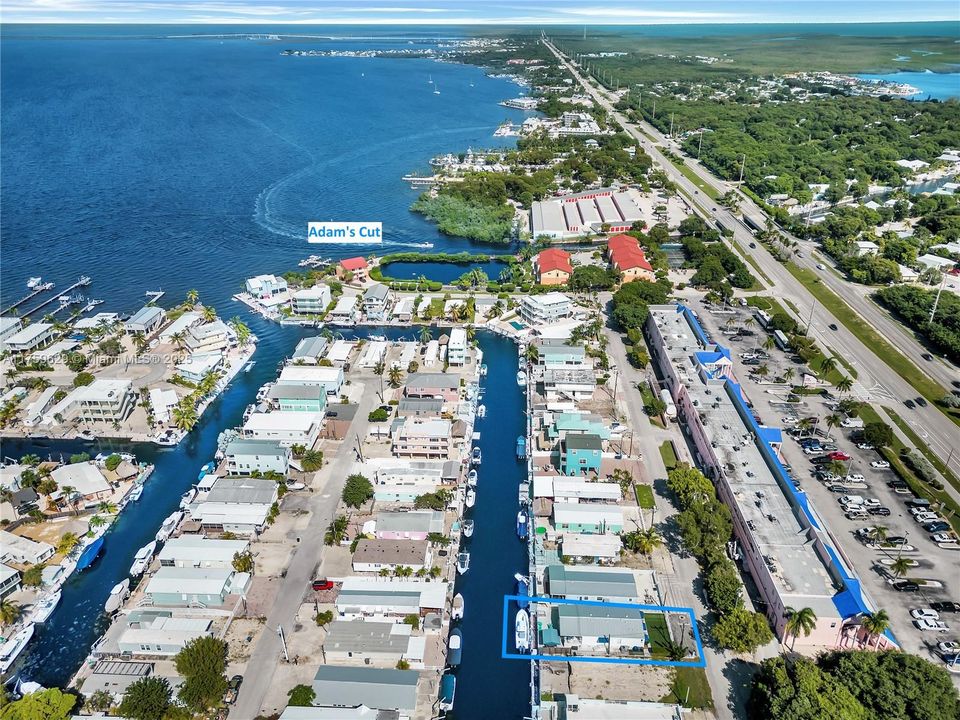 Recently Sold: $875,000 (3 beds, 2 baths, 1161 Square Feet)